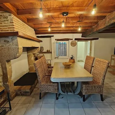 Logement Entier Style Chalet - 1 A 5 Pers - Langon  Extérieur photo